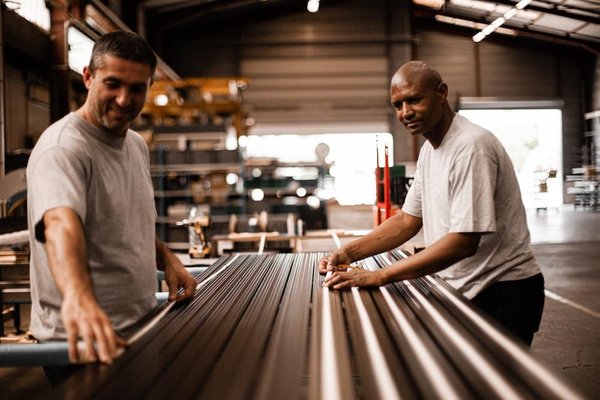 What's the Best Way to Wear a Tulle Skirt in a Professional Setting?